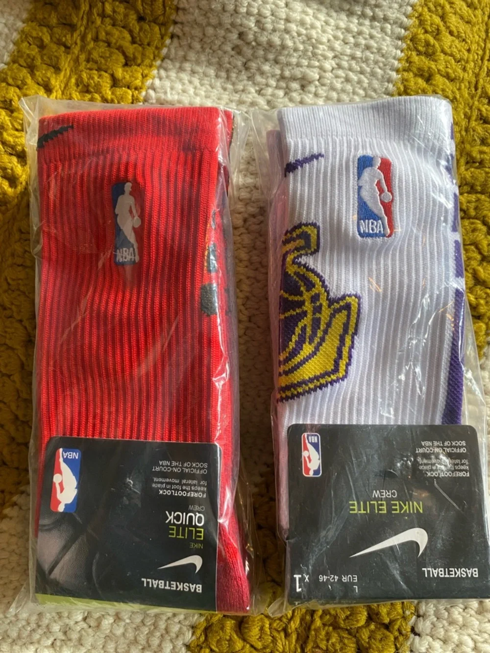 🆕 Two pairs Nike Elite NBA Athletic Socks Large